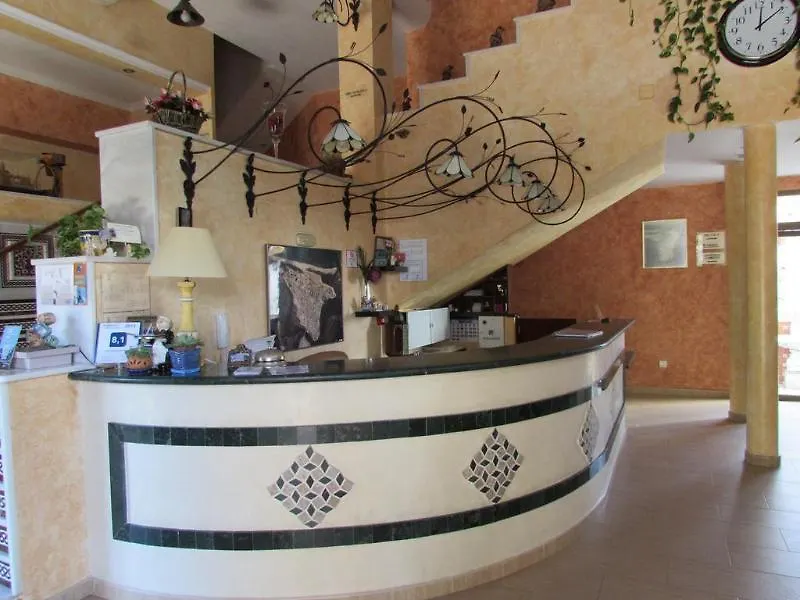 Paraiso Playa Hotel إيسلا كريستينا 3*,